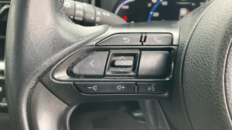 Toyota Yaris Cross 1.5 Hybrid Design 5dr CVT Hybrid Estate